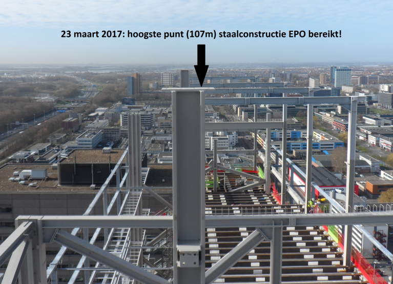 Rijndijk bereikt het hoogste punt van de staalconstructie voor EPO Rijswijk