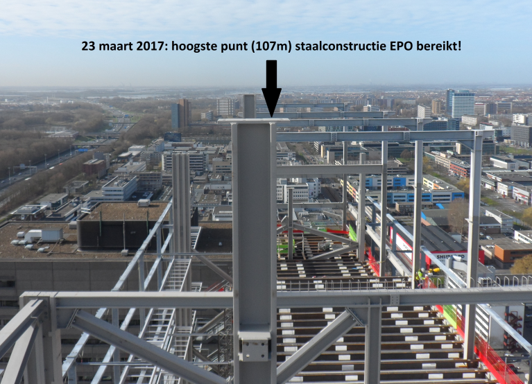 Rijndijk bereikt het hoogste punt van de staalconstructie voor EPO Rijswijk